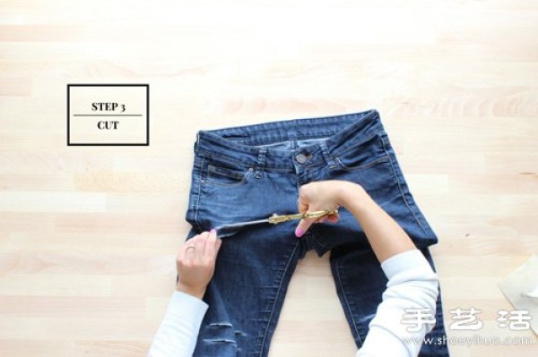 How to distress jeans in an easy way to distress jeans