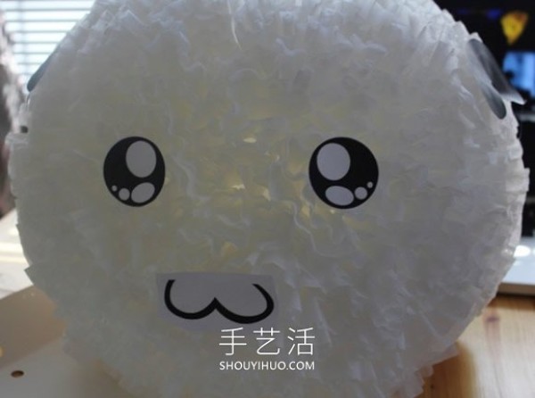 Tutorial on how to make paper lanterns for the Lunar New Year and the Year of the Sheep