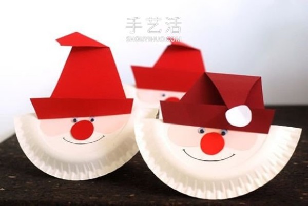 Tutorial on how to make a handmade paper plate Santa Claus in kindergarten