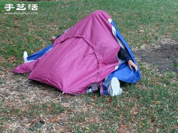 Its super convenient to carry the tent, but the sleeping position is weird