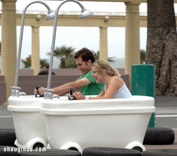 8 stunning outdoor bathtub designs that will make your neighbors want to take a bath