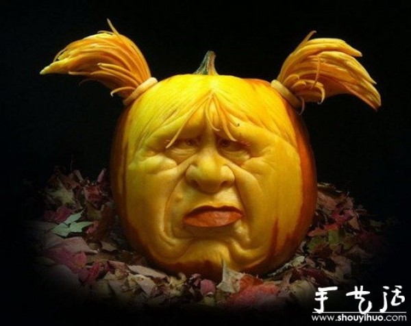 Creative DIY carved pumpkin works