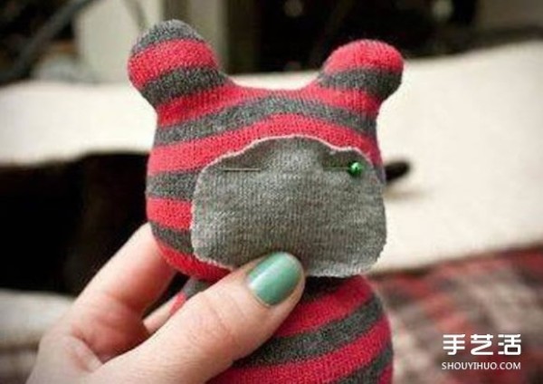 Sock bear handmade tutorial plush bear with socks illustration