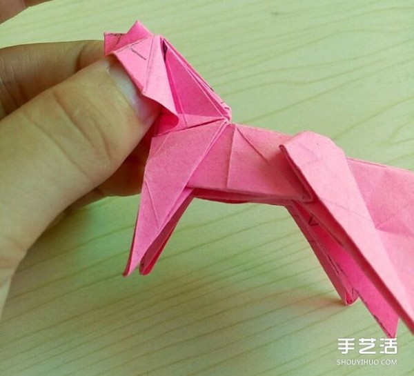 Hideo Komatsus Horse Origami Illustration, a Super Detailed Three-dimensional Horse Origami Tutorial