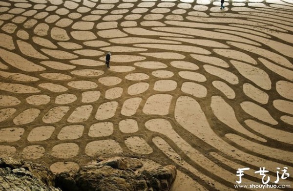 Andreas Amadors sand paintings