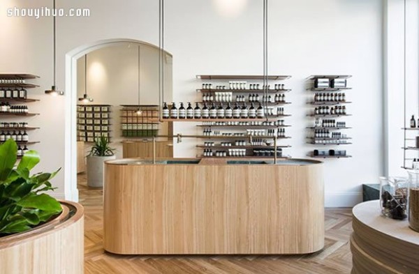 Australian skin care brand Aēsop natural and pure store decoration design