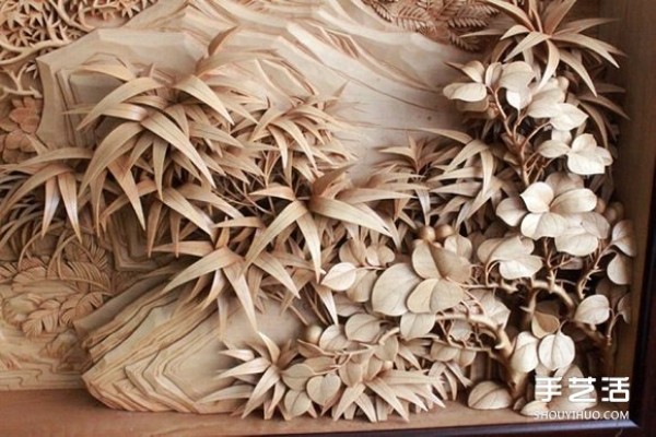 Chinese traditional Dongyang wood carving craftsmanship has been passed down for thousands of years