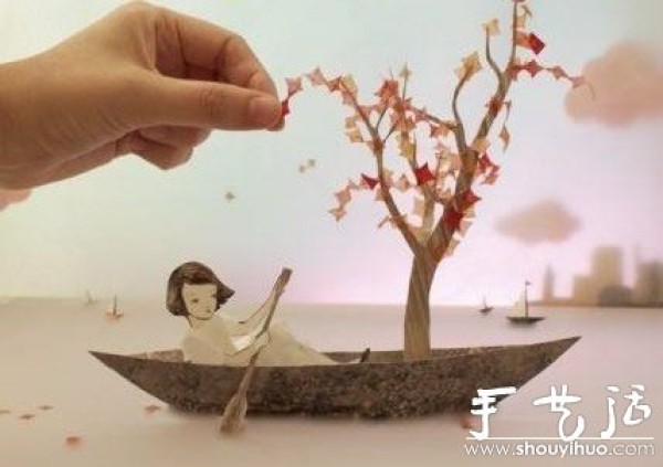 Super-beautiful and creative 3D character and landscape paper-cutting