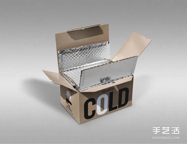 Handmade DIY portable refrigerator made of waste cartons and tinfoil materials