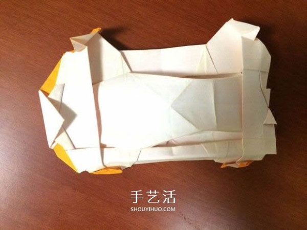 How to fold a complex three-dimensional sports car with detailed steps of origami sports car