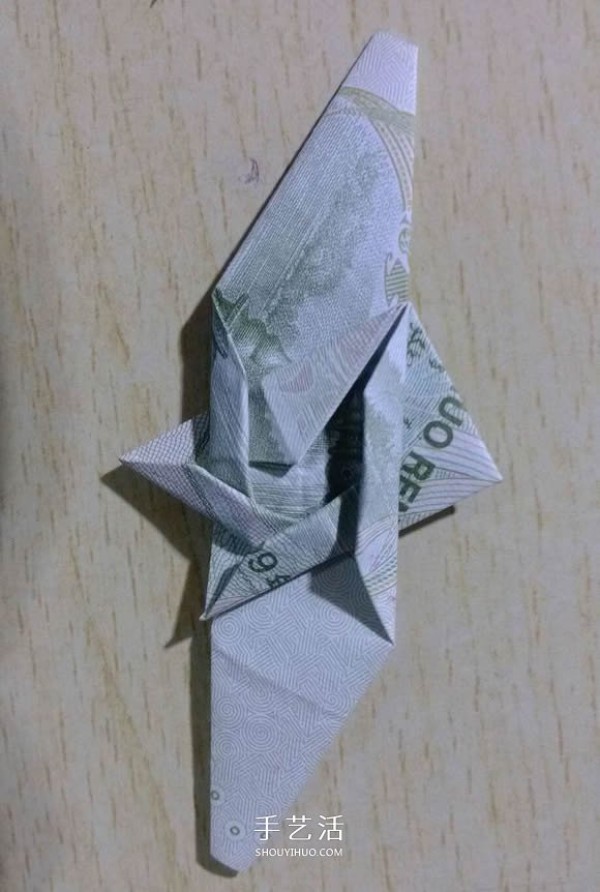 One-yuan banknote origami six-pointed star complex banknote six-pointed star folding method