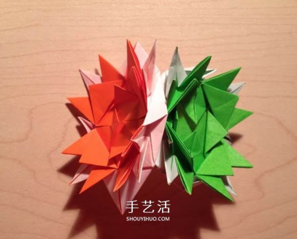 How to fold a three-dimensional combination of thorn balls and an origami illustration of a thorny flower ball