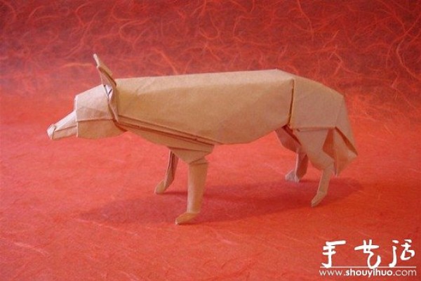 Origami works of animals and fictional characters