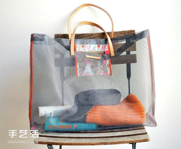 Detailed illustrated tutorial on how to make a beach bag made of window screen mesh