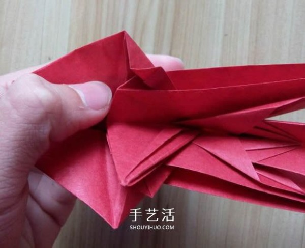 The process of folding the auspicious beast Kirin, the illustrated process of folding the Origami Tetsushi Kamiyas Kirin