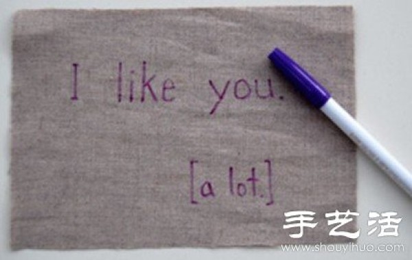 Handmade fabric envelopes to convey love