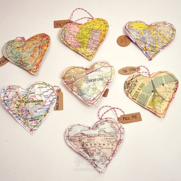 Tutorial on how to make a Valentines Day love gift bag by hand using an old map