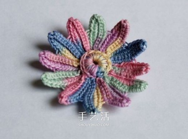 The method of crocheting colorful chrysanthemums in the graphic unit of the crocheting method of chrysanthemums