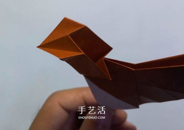 How to fold an origami hen with illustrations and steps of folding a hen