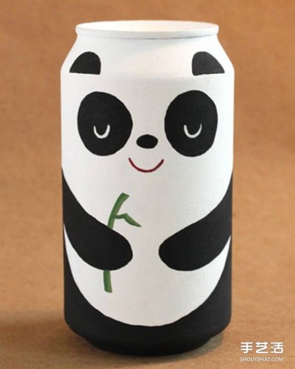 Cartoon bottle hand-drawn pictures and little creativity can turn waste into treasure