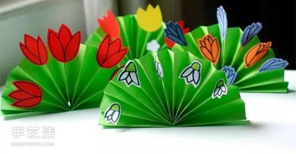 Tutorial of simple origami flower bushes with handmade pictures of childrens flower garden