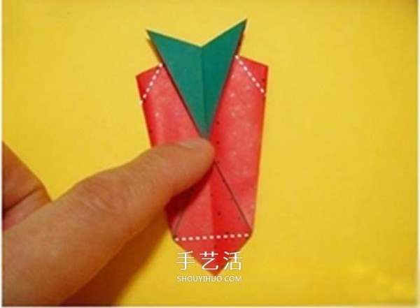 Childrens Origami Strawberry Tutorial with Simple Strawberry Folding Illustrations