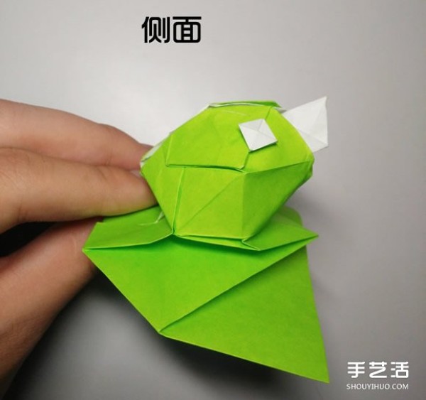 Three-dimensional duck origami step-by-step drawing and duck folding tutorial illustration