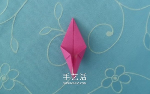 Childrens origami peach tutorial with simple instructions on how to fold a peach