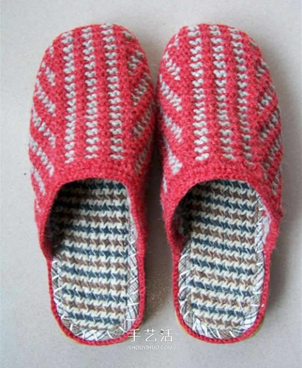 Step-by-step diagram of knitting slippers with stick stitches and illustrations of the knitting method of woolen slippers