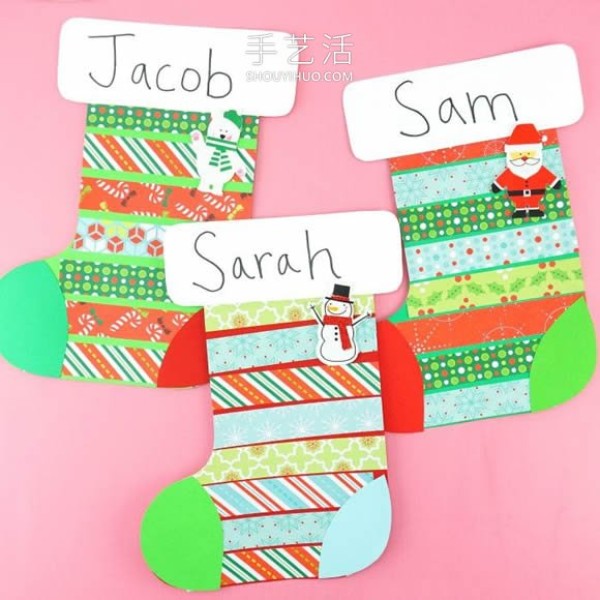 Tutorial on how to make simple handmade paper Christmas socks in kindergarten