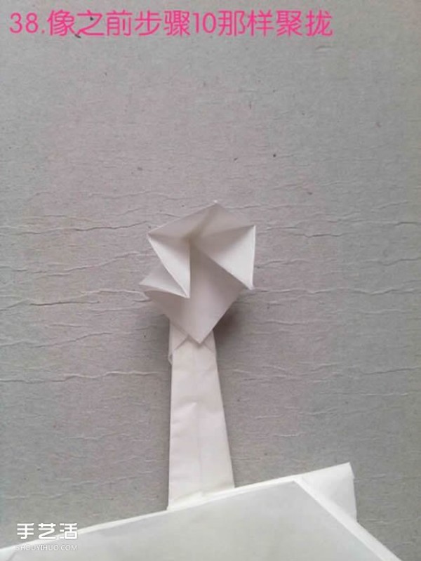 How to fold paper egrets with detailed illustrations of steps for folding three-dimensional egrets