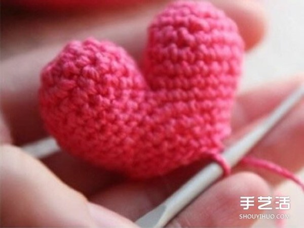 Crochet Love Illustrated Tutorial Three-dimensional Love Crochet Making Steps