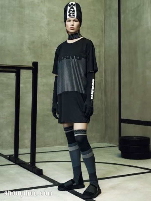 Alexander Wang and H&M minimalist street sports items