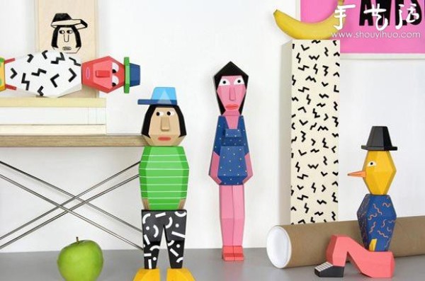 Wooden dolls that can be combined at will