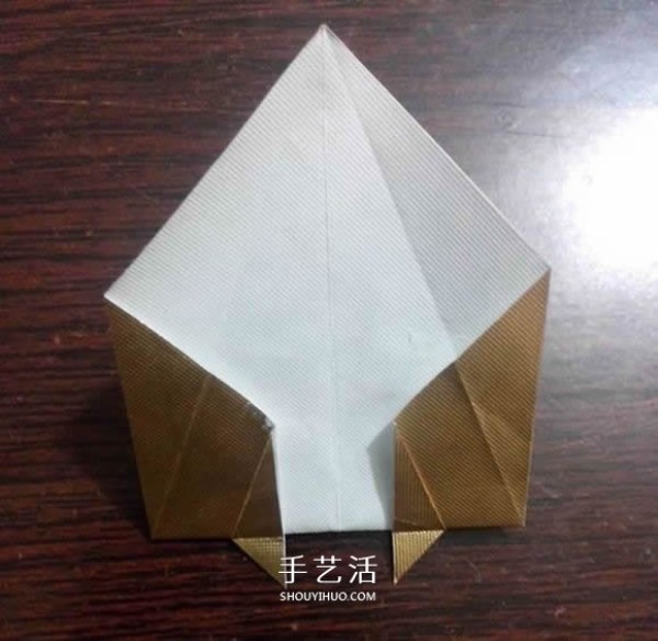 Using cigarette box paper waste and making origami three-dimensional owl illustration step-by-step