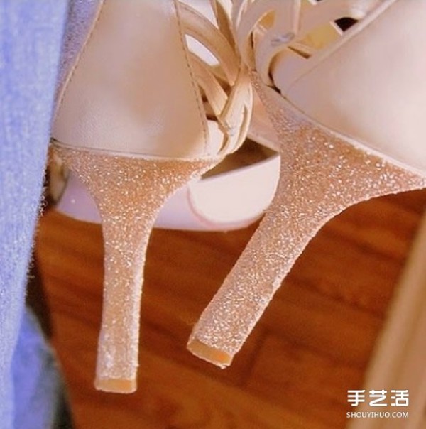 DIY handmade transformation of high-heeled shoes and heels to restore them to their former glory