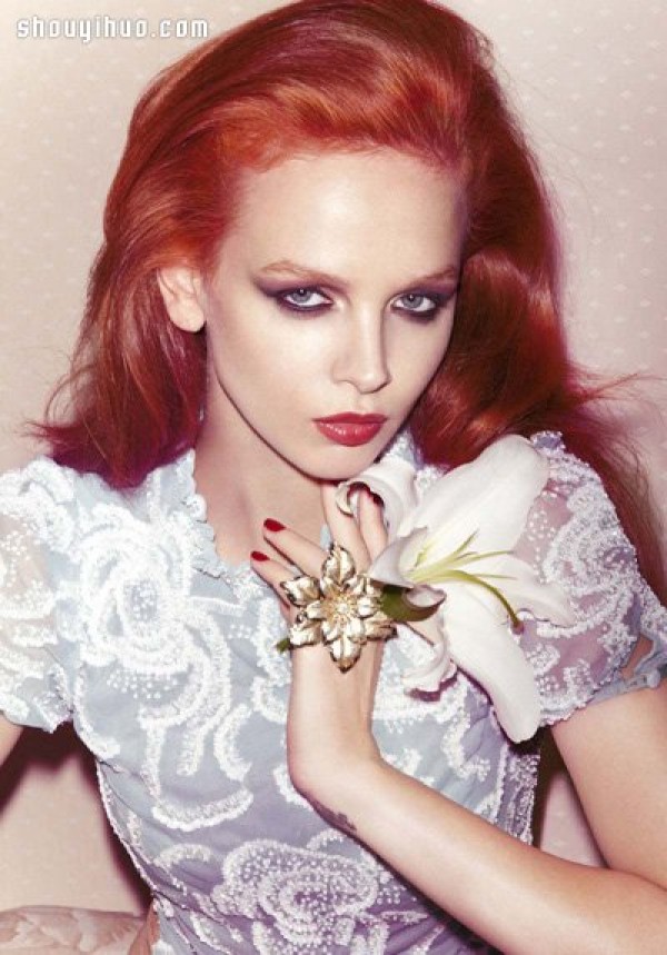 Red hair is king! 8 glamorous red-haired models on the runway Supermodel