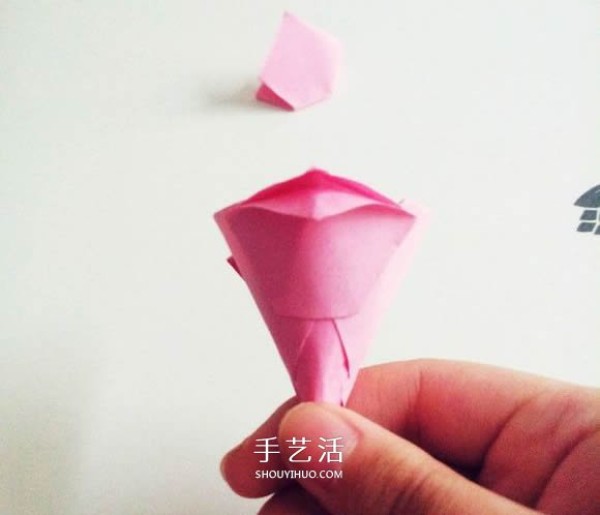 Illustration of how to fold a beautiful origami red rose for Valentines Day