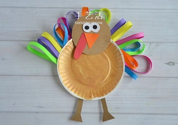 Illustration of Handmade Thanksgiving Turkey on Paper Plate