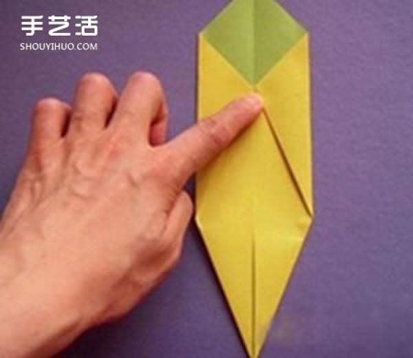 Simple banana folding method illustrated kindergarten banana origami tutorial