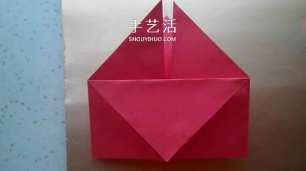 Childrens simple origami box tutorial: Illustration of the folding method of a tripod-shaped paper box