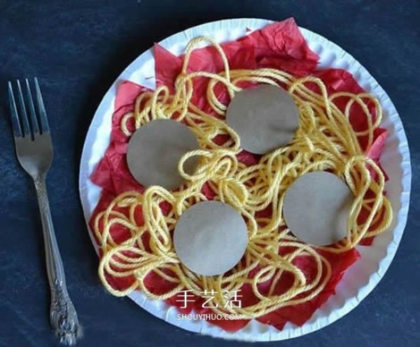 Make your own pasta! Childrens paper plate making noodles