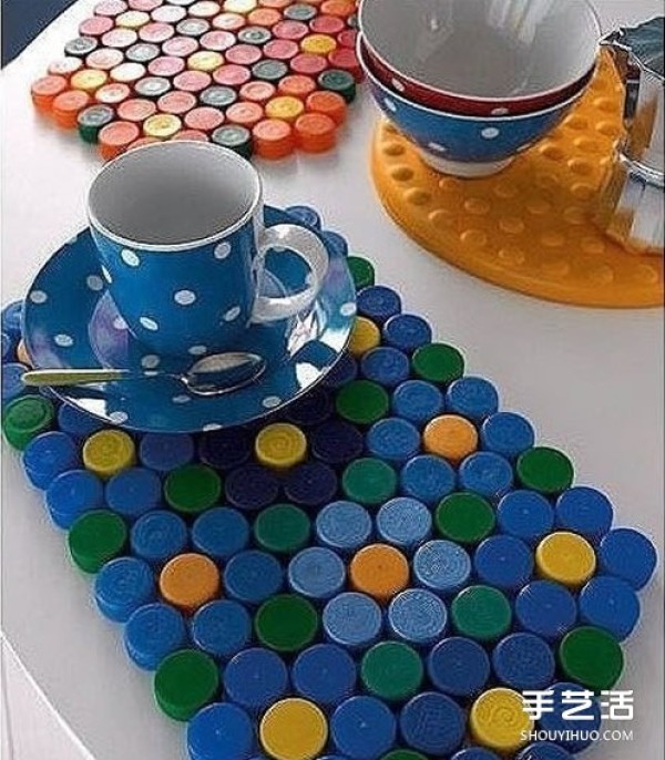 Handmade pictures of bottle cap waste utilization, handmade pictures of plastic bottle caps