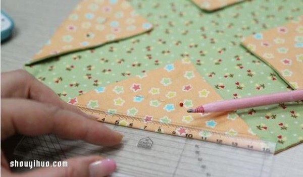 How to make a cherry blossom bag, illustrated on how to make a handmade cloth cherry blossom bag