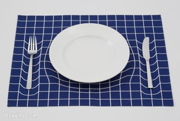 The magical 3D optical illusion placemat design will make your dining table concave! 