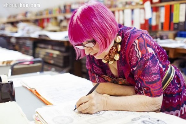 The Immortal Legendary Master in the Fashion IndustryZANDRA RHODES