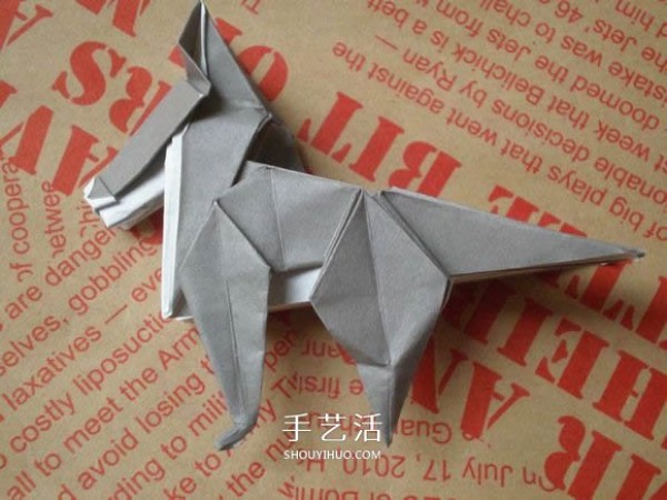 Illustrations of how to fold a cute puppy. Step-by-step pictures of origami puppies.