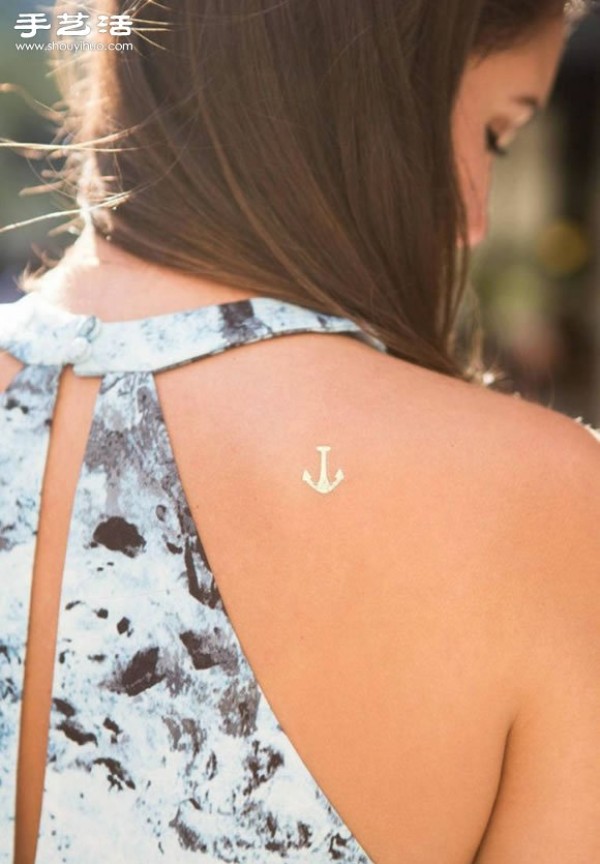 A fun and painless fake tattoo trick - tattoo stickers