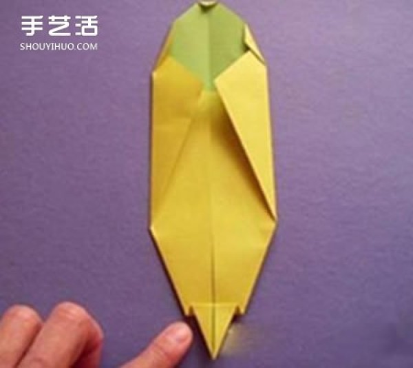 Simple banana folding method illustrated kindergarten banana origami tutorial