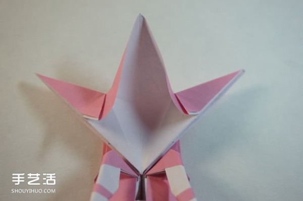 Origami Girls Step-By-Step Illustration and Complex Folding Tutorial for Girls